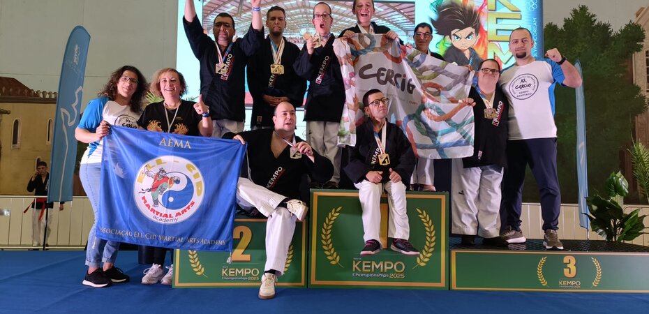 Atletas da CERCIG no Podium, nas Caldas da Rainha 