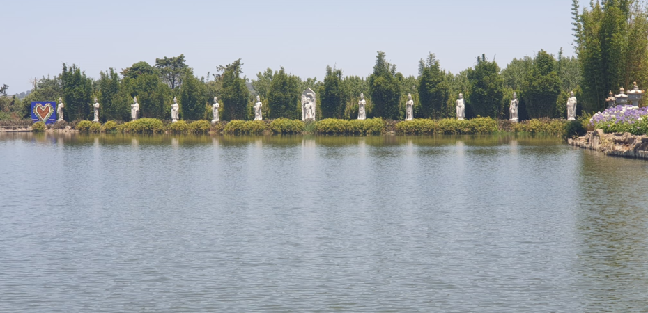 Passeio ao Buddha Eden