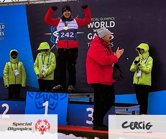 Atleta da CERCIG conquista ouro em Jogos Mundiais de Inverno - Turim