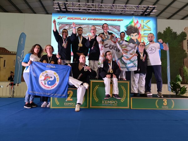 Atletas da CERCIG no Podium, nas Caldas da Rainha 