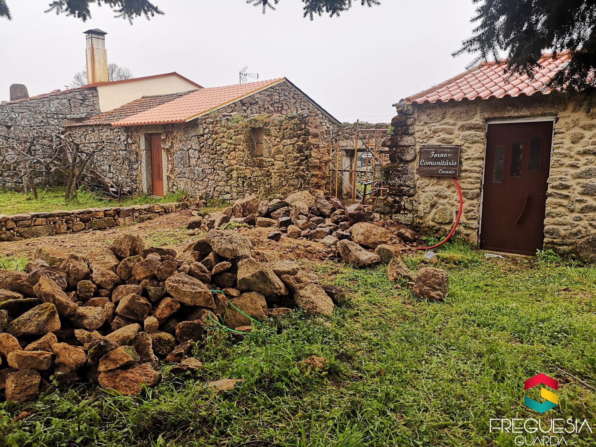 Início da obra no Forno Comunitário dos Coviais de Baixo