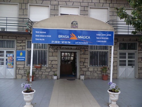 Restaurante "Brasa Mágica"