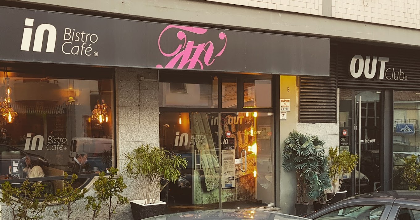 Bar / Cafetaria "In&Out Bistro Club"