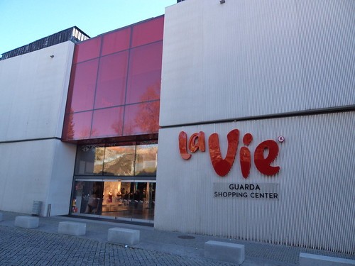 Shopping Center "LA VIE"
